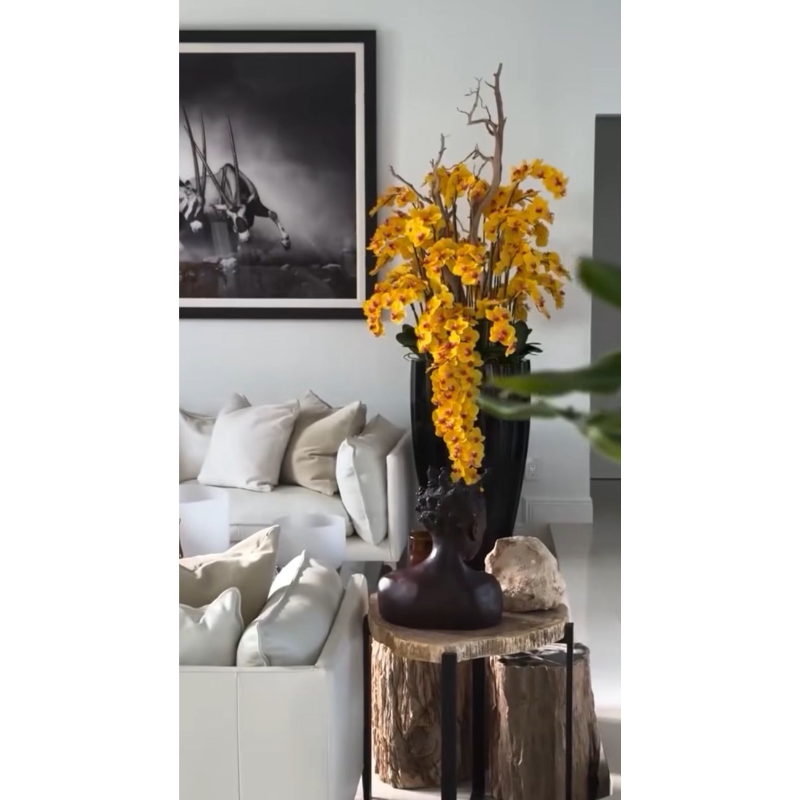 San Jose Vase in Glossy Black with Cascading Yellow Orchids – The Ever Botanic