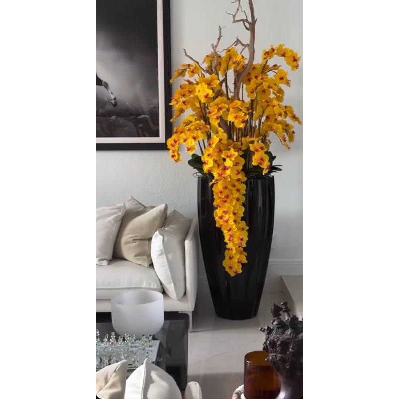 San Jose Vase in Glossy Black with hanging yellow orchids – The Ever Botanic