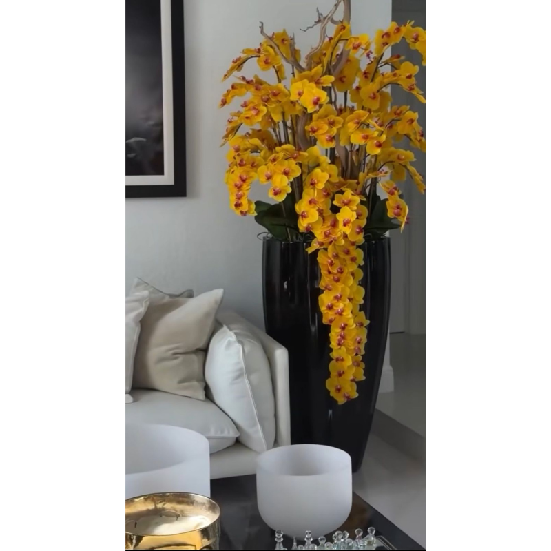 San Jose Vase in Glossy Black with Cascading Yellow Orchids – The Ever Botanic