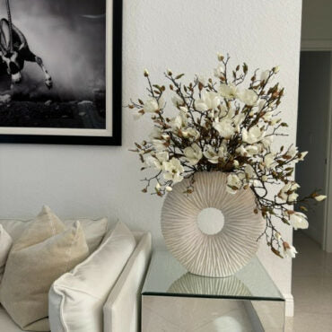 Large Eternity Vase with Magnolias and Floating Wood – The Ever Botanic